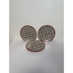 Yokohama Studio Hand Painted Daisy Floral Pattern Plates with Red Rim - Set of 3